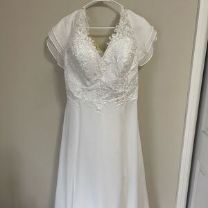 Elegant White Lace Dress